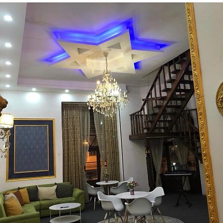 Mariam Hotel Tbilisi Buitenkant foto